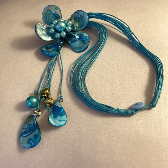 NWOT - Turquoise Choker Floral Shell Pearl Necklace & Adjustable Cord Bracelet - Picture 7 of 8